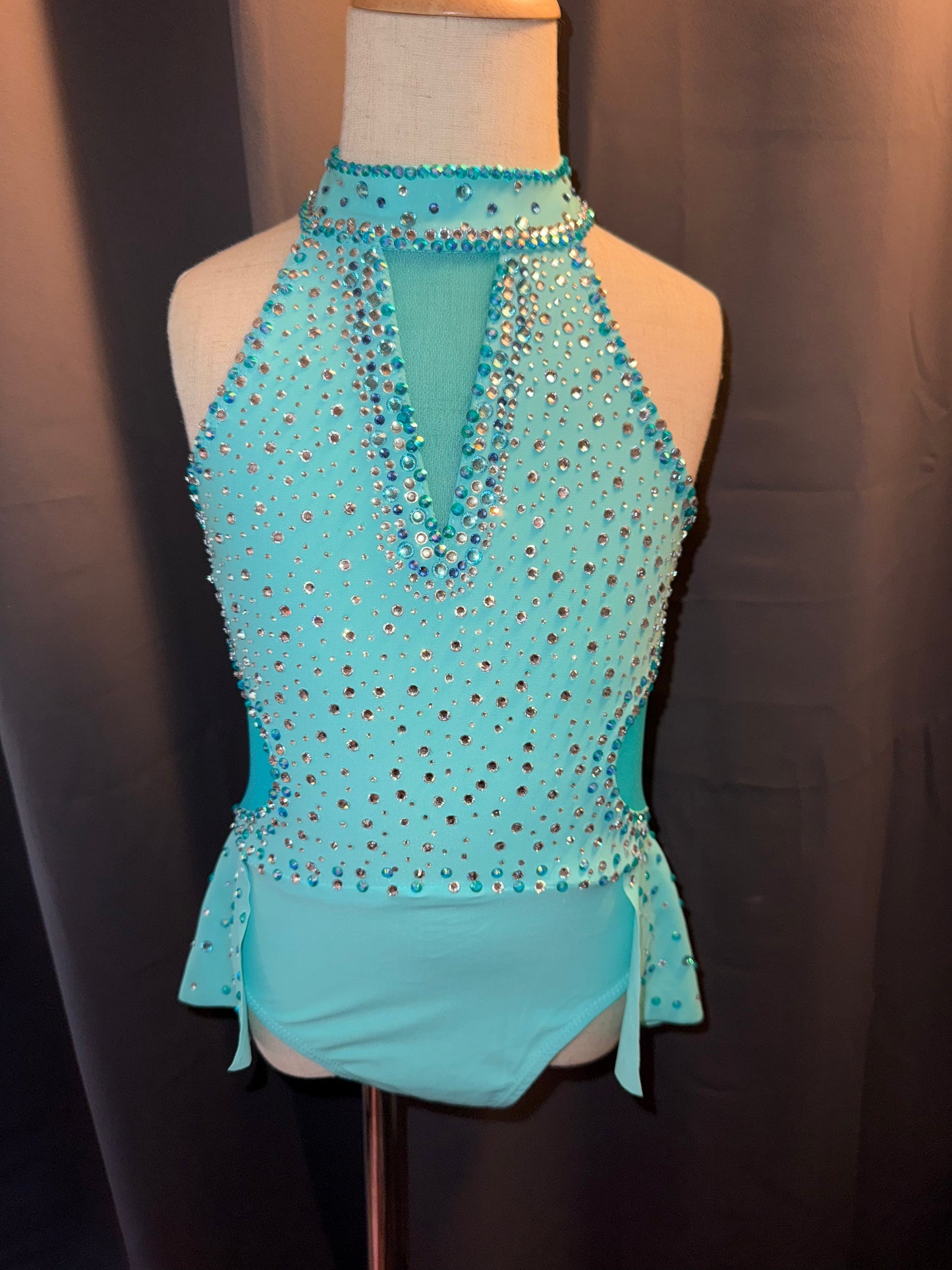 Electric Aqua – Child Small (US 6) Aqua Sparkle Jazz Dance Costume