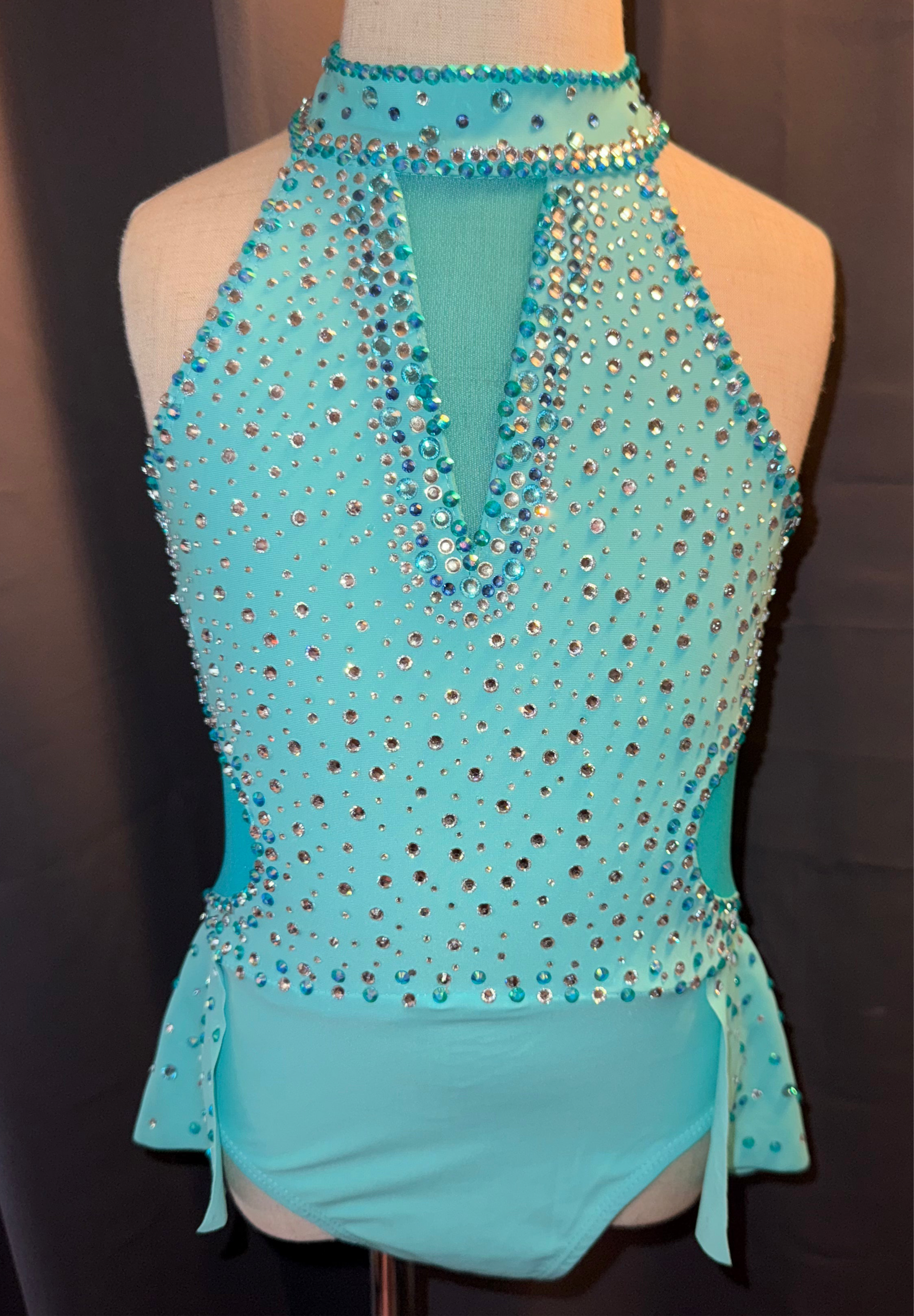 Electric Aqua – Child Small (US 6) Aqua Sparkle Jazz Dance Costume