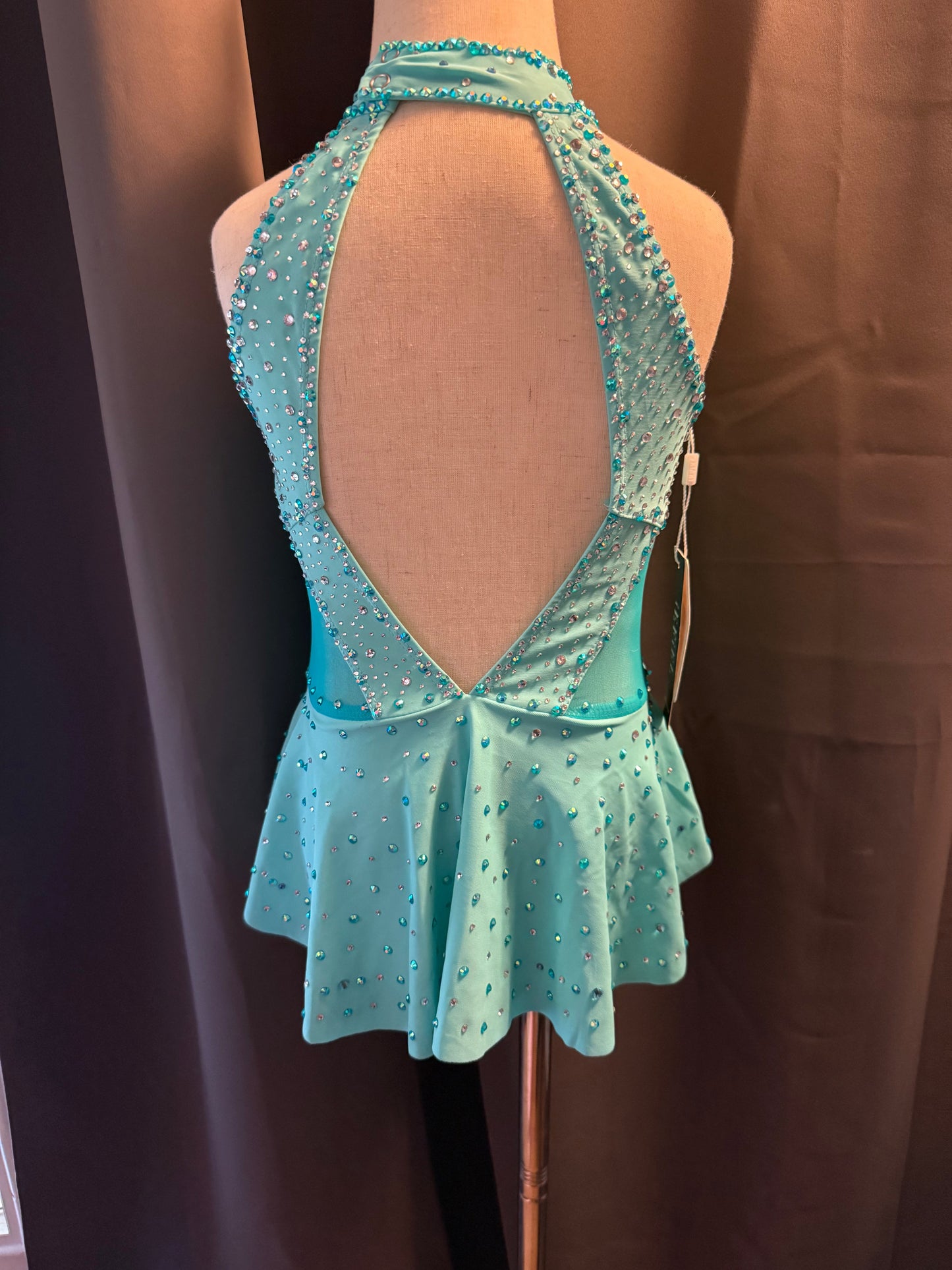 Electric Aqua – Child Small (US 6) Aqua Sparkle Jazz Dance Costume