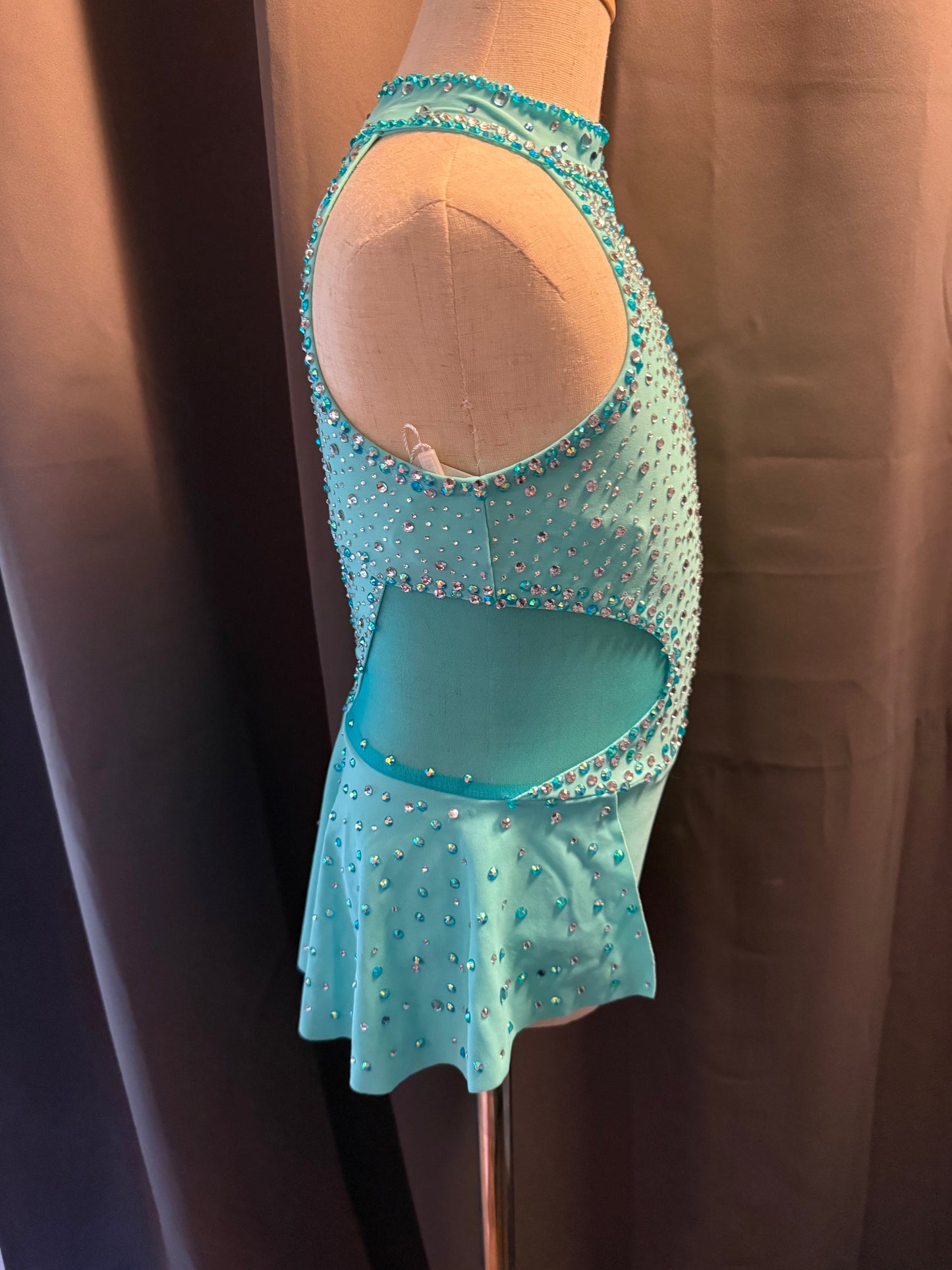 Electric Aqua – Child Small (US 6) Aqua Sparkle Jazz Dance Costume