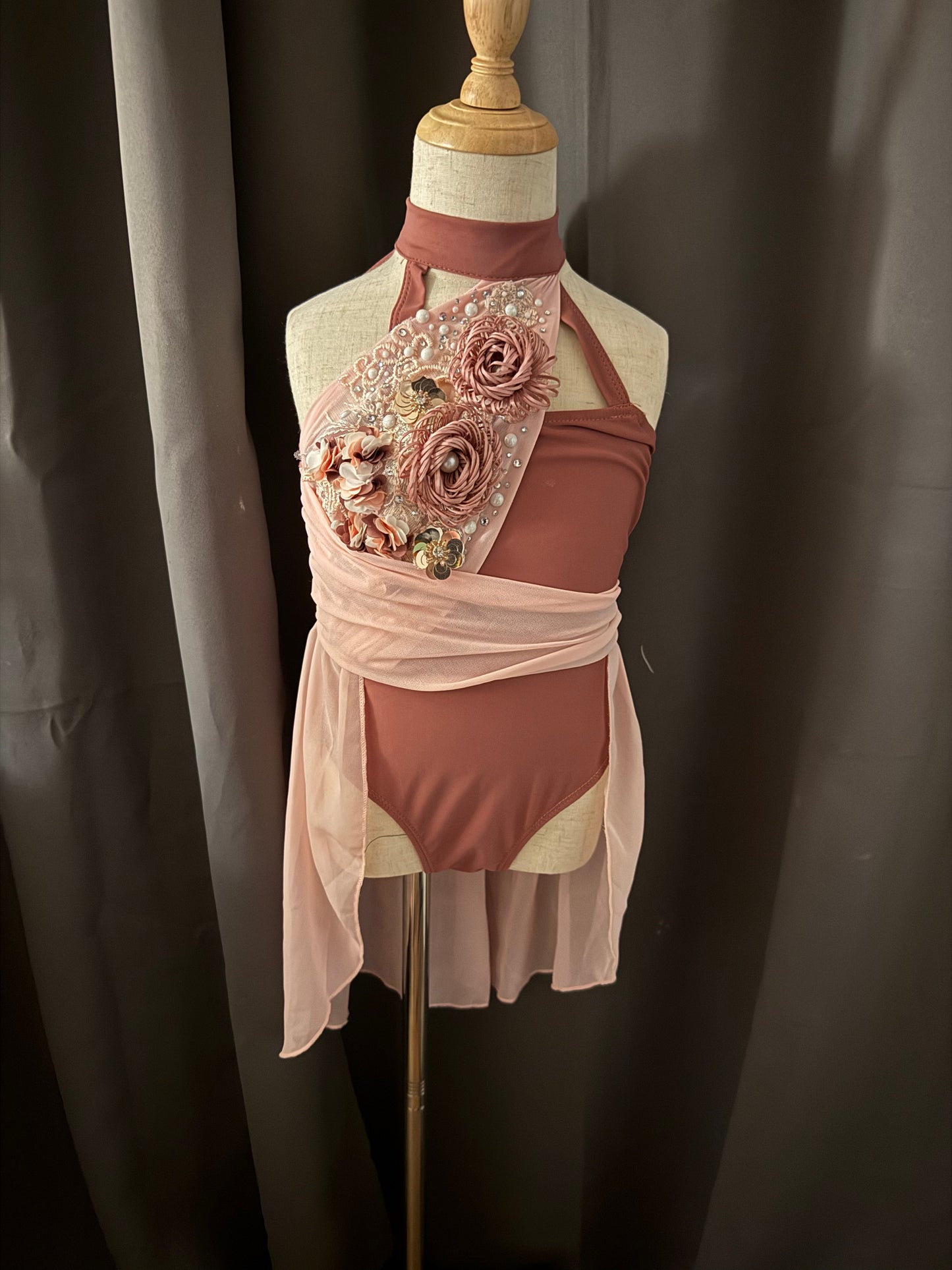 Enchanted Mauve – Child Small (US 6) Mauve Floral Lyrical Dance Costume