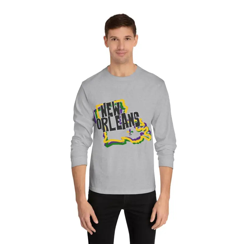 Light gray long-sleeve t-shirt with ’New Orleans’ text and Louisiana state design in yellow and black.