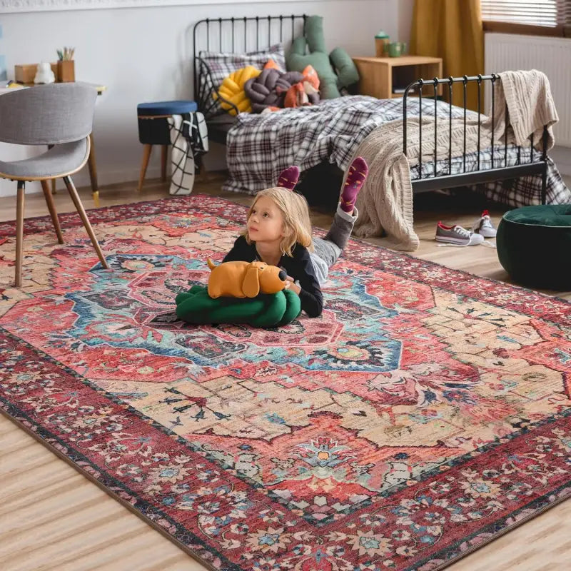 Soft Vintage Floral Area Rug – Non-Slip Low-Pile Carpet for Living Room Bedroom Dining & Kitchen - Red / 245cmx305cm