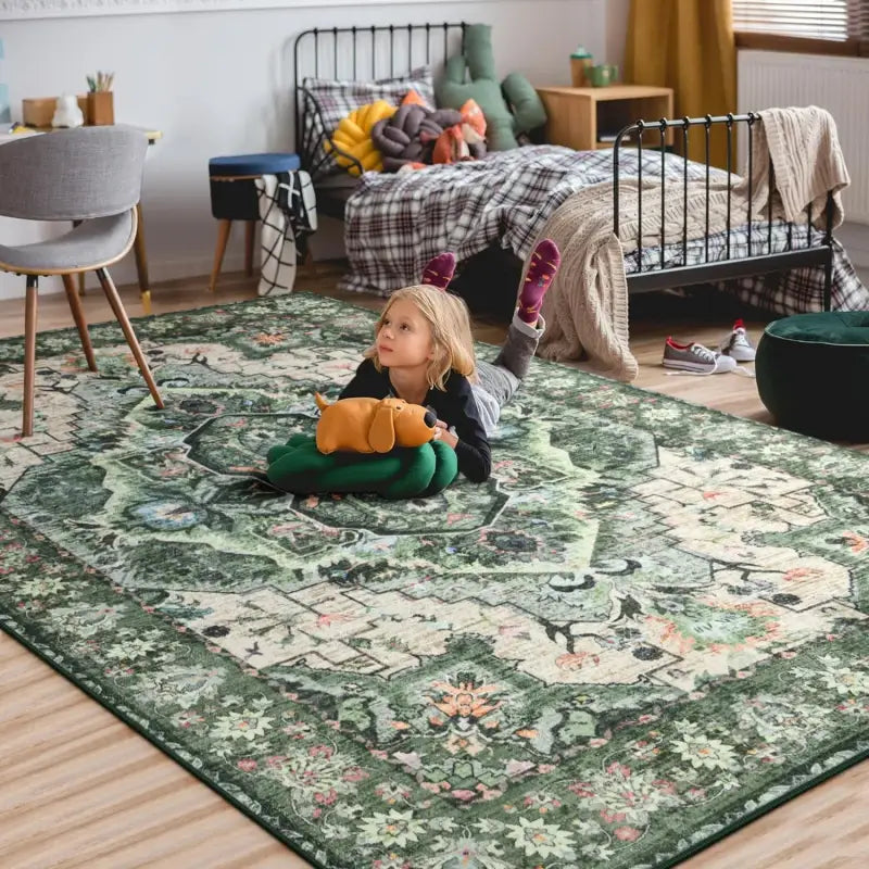 Soft Vintage Floral Area Rug – Non-Slip Low-Pile Carpet for Living Room Bedroom Dining & Kitchen - green / 122cmx183cm