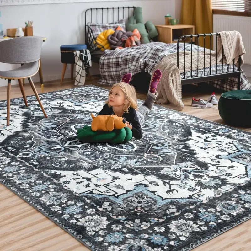 Soft Vintage Floral Area Rug – Non-Slip Low-Pile Carpet for Living Room Bedroom Dining & Kitchen - black / 122cmx183cm