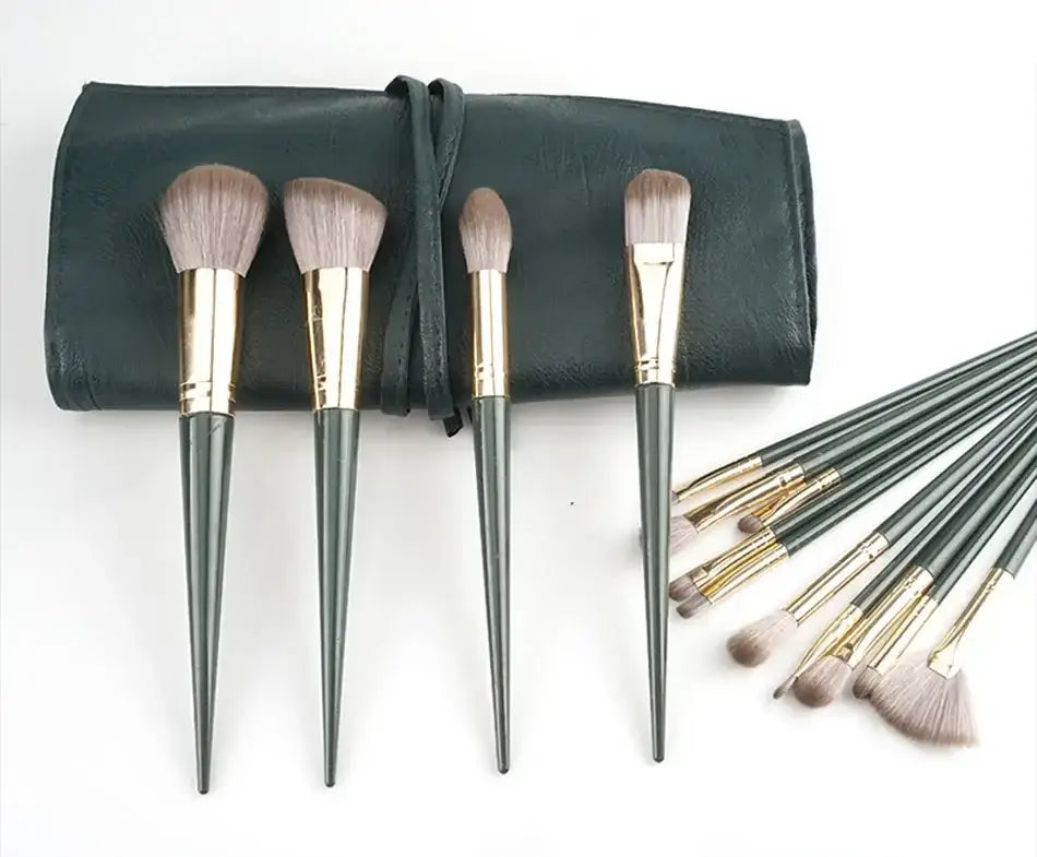 14Pcs Makeup Brush Set – Soft Fluffy Cosmetic Tools for Foundation Blush Eyeshadow & Powder