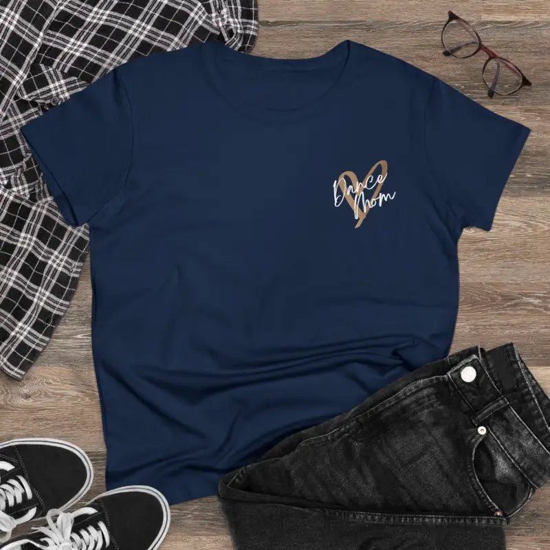 Navy blue t-shirt with a small gold-colored ’Mom’ graphic on the chest.