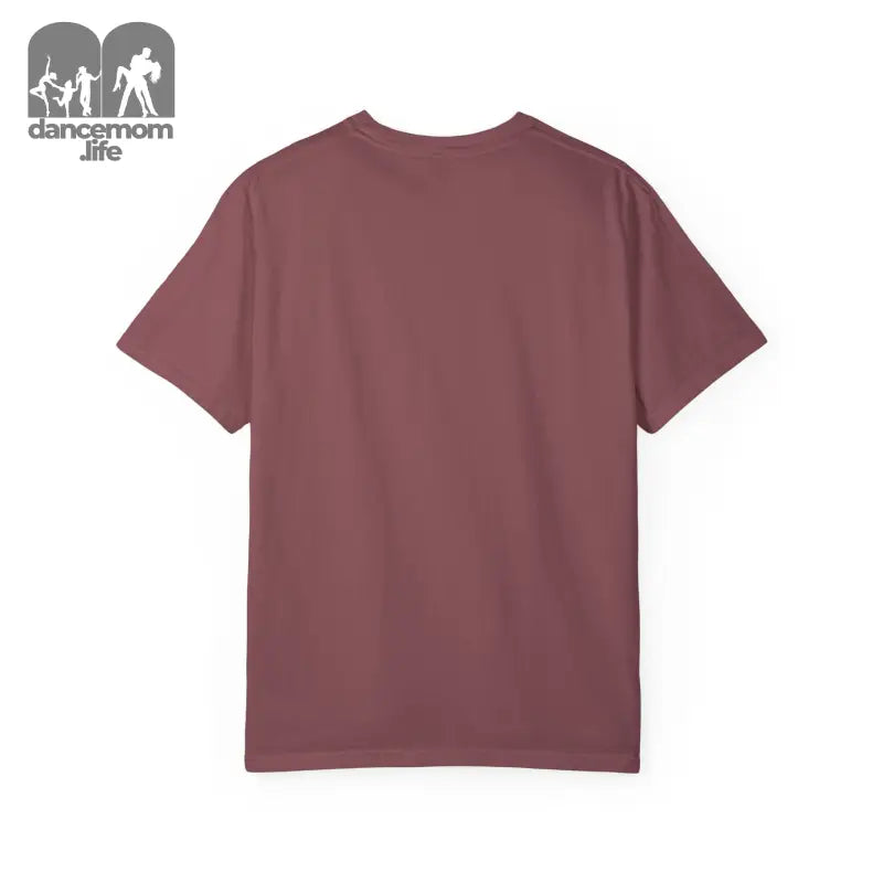 Burgundy crew neck t-shirt.