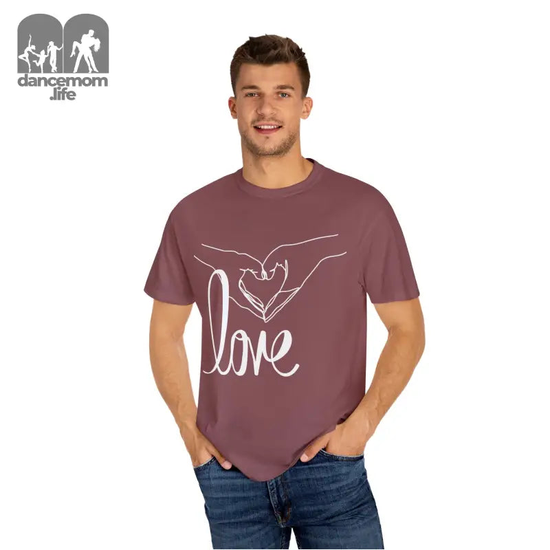 Mauve t-shirt with white hand-drawn heart design and ’love’ text.