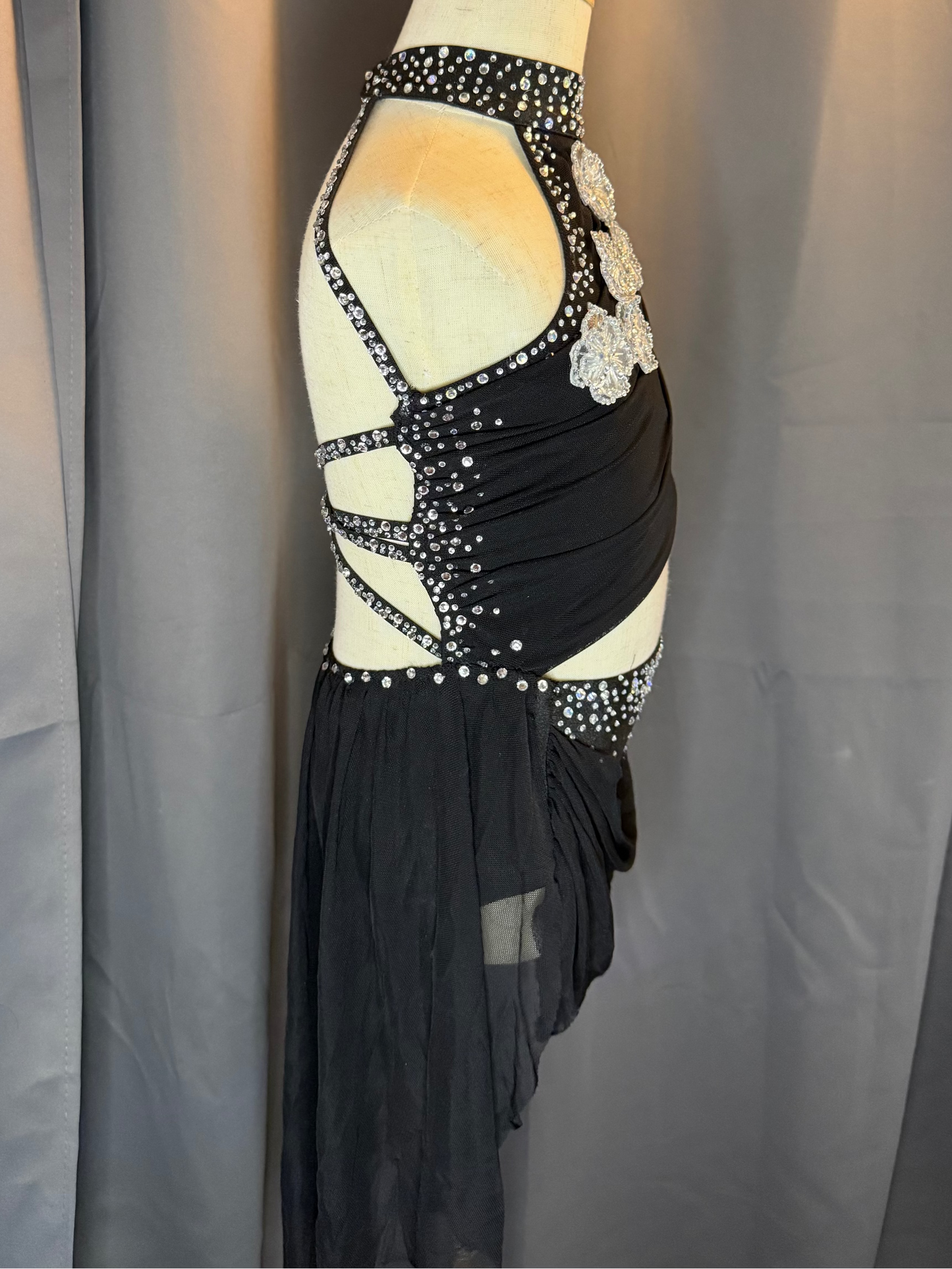 Onyx Enchantment – Black Rhinestone Floral Lyrical Costume (Size 6)