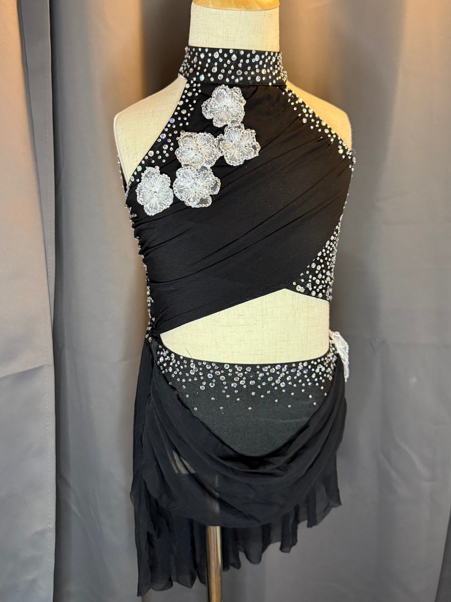 Onyx Enchantment – Black Rhinestone Floral Lyrical Costume (Size 6)