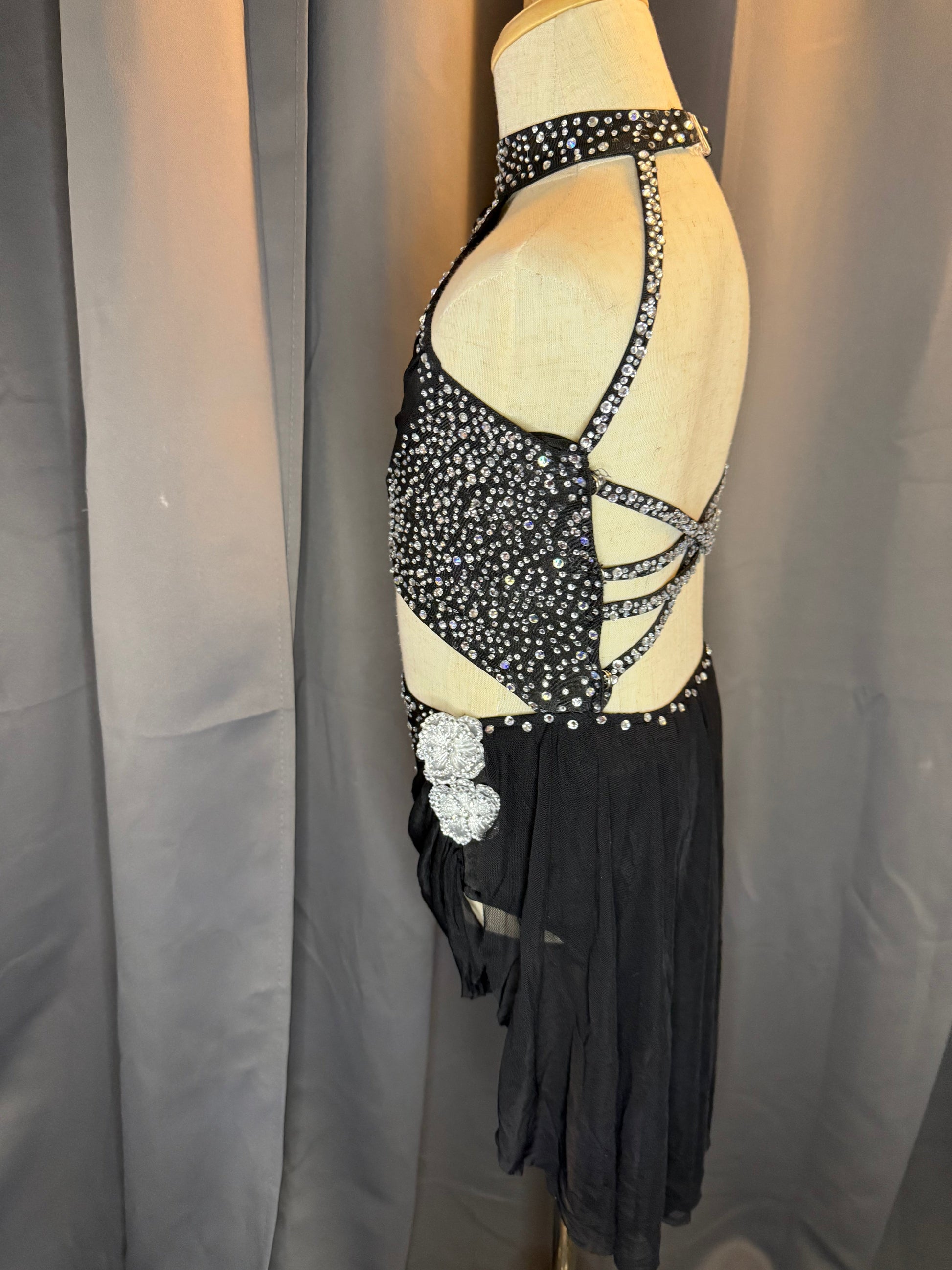 Onyx Enchantment – Black Rhinestone Floral Lyrical Costume (Size 6)